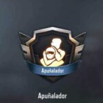 Imagen de como desbloquear la medalla "Apuñalador o Traicionero" en COD Mobile
